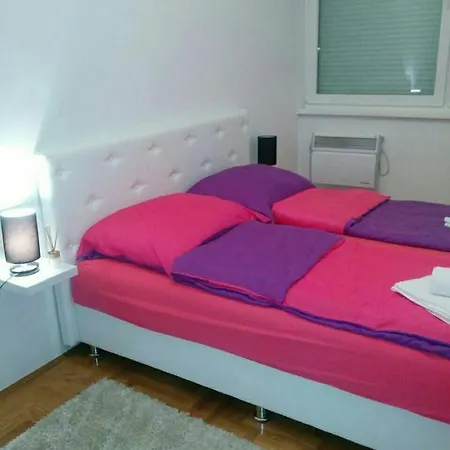 Jimmy's Place شقة *